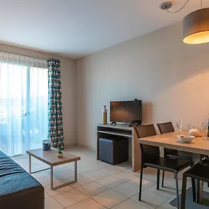 https://les-sables-504-appt-avec-piscine-partage.inbrittany.com