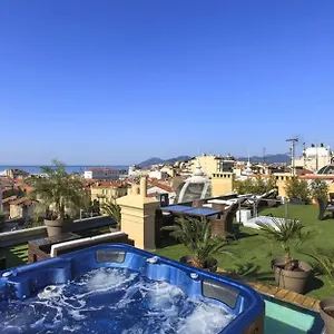 https://residence-du-louvre.fr-provencehotel.com